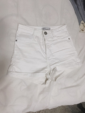 short branco jeans cintura alta