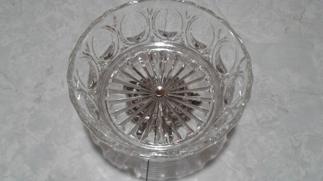 Centro de mesa Cristal Tcheco base em prata envelhecida. Antigo.  - Foto 3