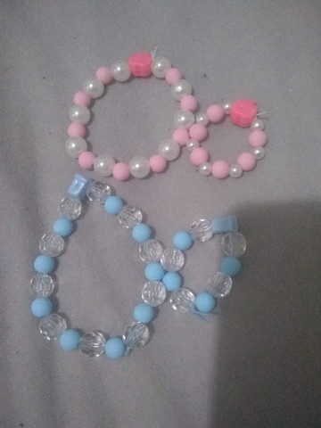 Pulseiras e Conjunto de Pulseiras e Anéis 10,00 