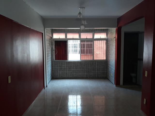 Apartamento para aluguel com 81 metros quadrados e 2 quartos em Carlito Pamplona - Fortale - Foto 4