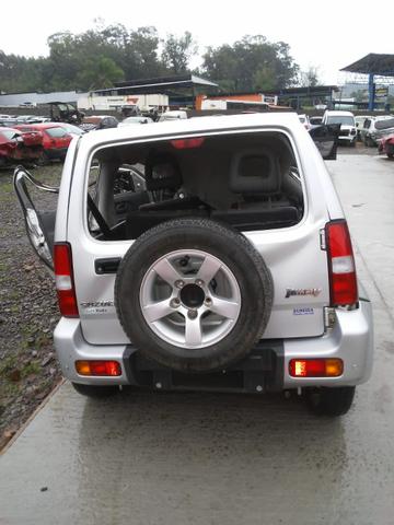 Suzuki Jimny 2012 4x4 vendido em pecas - Foto 3