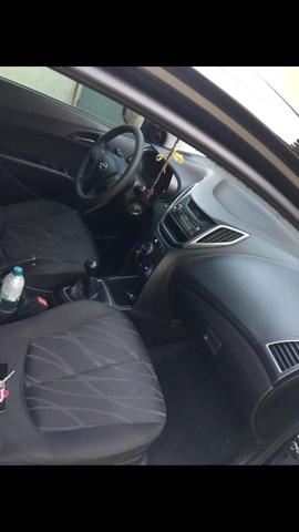 Vendo HB20 1.0 Confort 2013 - Foto 5