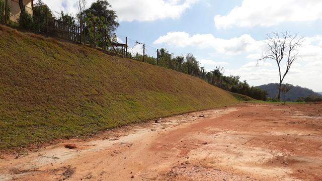 Maravilhoso lote em condomínio, solar das Palmeiras em esmeraldas. - Foto 2