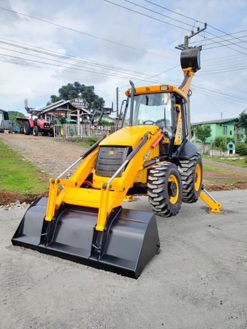 Retroescavadeira JCB 3C 2012 - Foto 4