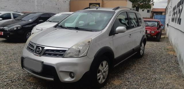 Nissan Livina 1.8 Flex Automático 2014
