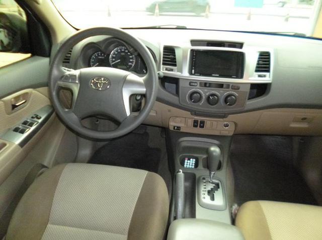 Hilux SW4 SR 2.7 4x2 flex automático 2013/2013 branca - Foto 2