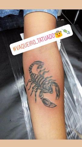 Aplicações de piercings e tatuagens em geral!!!