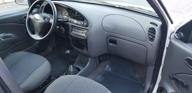 Ford courier 1.6 bau 2008 Basica - Foto 9