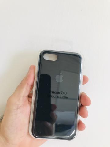 Capa Silicone aveludada Apple IPhone 6, 6s, 6s Plus, 7, 7 Plus, X, Xs, Xr - Foto 2