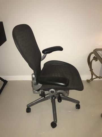 Cadeira diretor HermaMiller Aeron - Foto 2
