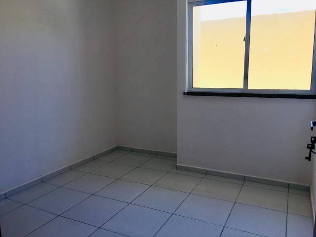 Linda casa com documentação gratis : 2 quartos , 2 banheiros , 2 vagas de garagem - Foto 12