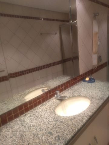 Aluga se quarto suite acolhedor, silencioso e tranquilo com banheiro exclusivo - Foto 7