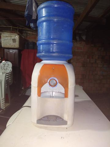 Bebedouro Esmaltec Usado 250 Aceito proposta - Foto 2