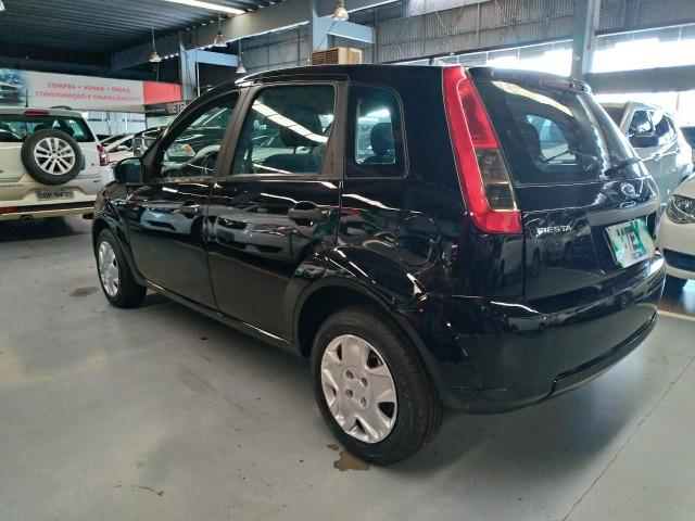 Fiesta Hatch 1.0 completo - Foto 9