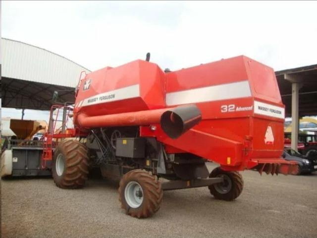 Colheitadeira Massey Ferguson Mf 32 Com Plataforma De Corte - Foto 6
