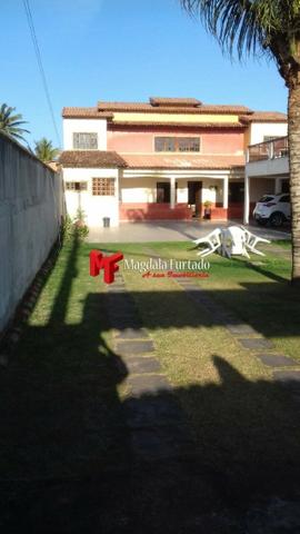 4036 - Casa área externa gramada, 4 quartos para sua moradia em Unamar