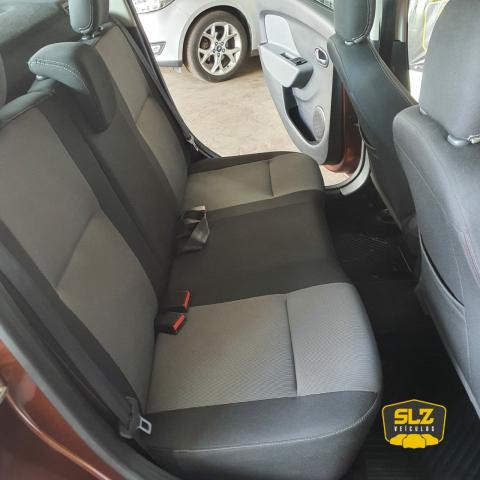 LOGAN 2014/2015 1.6 DYNAMIQUE 8V FLEX 4P MANUAL - Foto 8