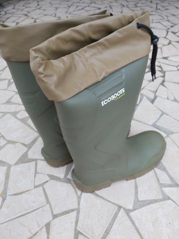 Bota de Borracha nova com Cordão - Foto 2