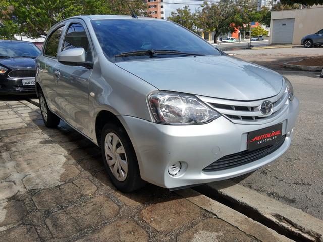 Etios x 1.3 2017 - Foto 2