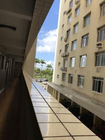 Sala living na divisa de Santos - Foto 11