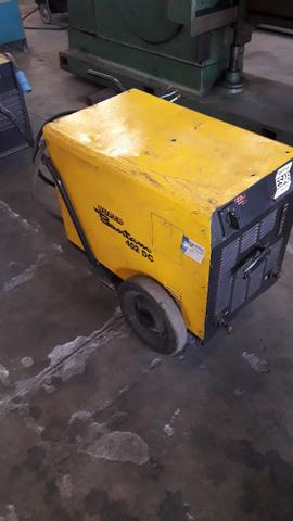 Vendo Maquina de solda Superbantam DC 402