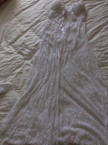 Conjunto de camisola branca longa em renda (2 peças)