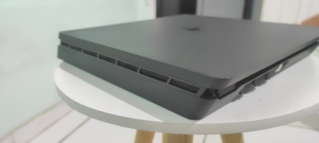 PS4 Slim 1TB