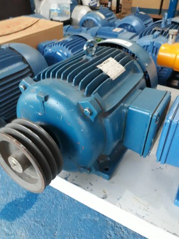 Motor elétrico trifásico 7.5 cv rpm 1160. - Foto 2