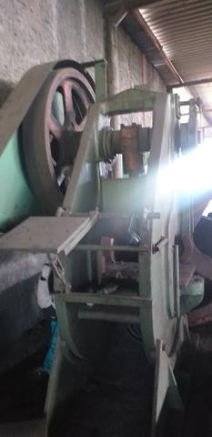 Vendo prensa excêntrica 60 toneladas - Foto 2