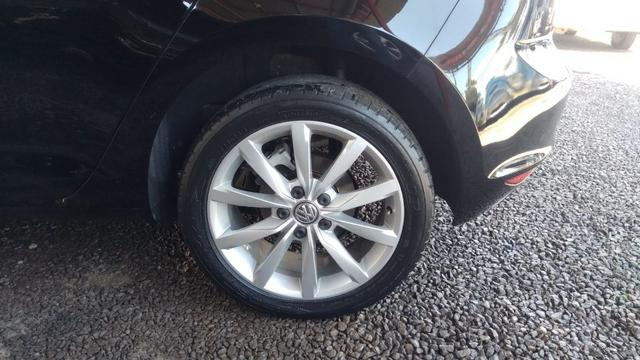 VW - Golf 1.6 Confortline MSI Manual - 2016 - Foto 4