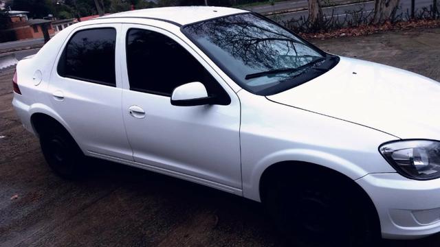Prisma LT 1.4 COmPletO* ( fiesta, classic, palio gol corsa sandero voyage clio siena ) - Foto 3