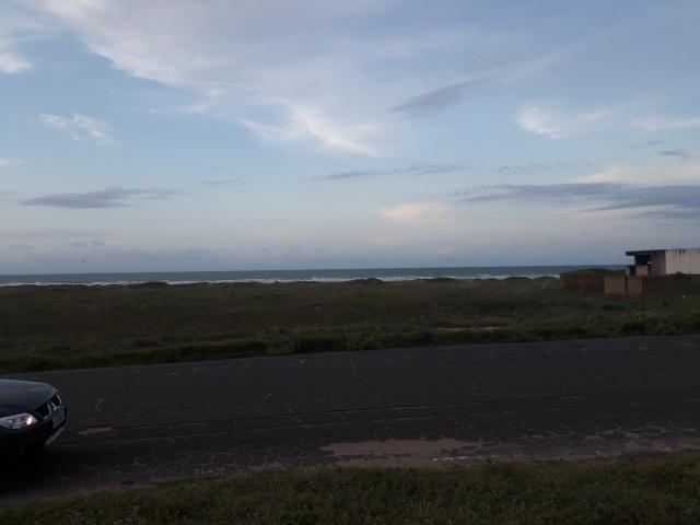 Terreno de frente pro mar (Praia De Atalaia)
