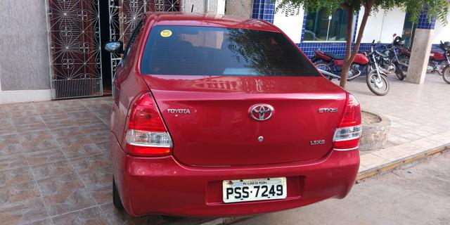Vendo Toyota Etios sedã ótimo estado de conservação - Foto 2