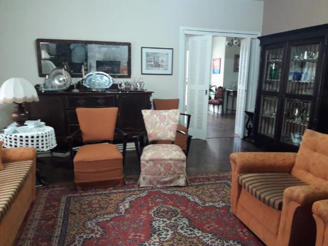 Casa no Centro Residencial/Comercial