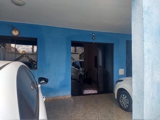 QS 16, 03 suítes, 04 salas, cozinha planejada, garagem pra 04 carros - Foto 7