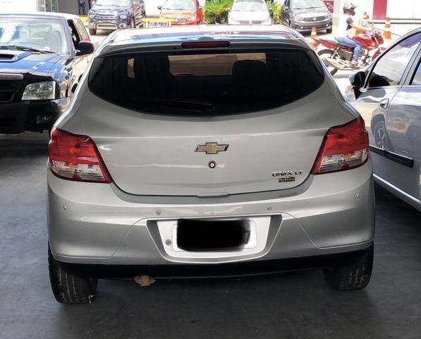 Onix 2013 LT 1.0 ipva 2020 pago - Foto 4