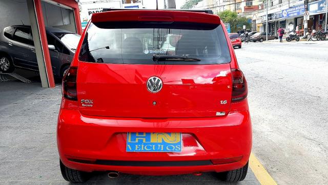 Vw fox GII highline motor 1.6 8v flex 4p vermelho 2014 raridade top - Foto 2