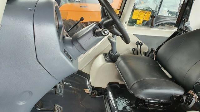 Trator Valtra BH 205 ano 2011 97.000,00 - Foto 5