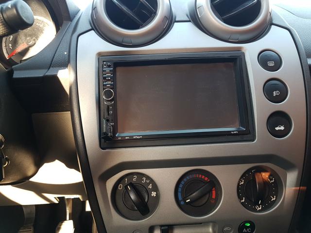 Fiesta Sedan Tecno 1.6 completo (exclusivo) vendo/troco - Foto 5
