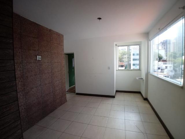 2/4 dependência,suíte,Rio Vermelho,Passo 50mil Troco Carro,Próximo de tudo,Cond.160 reais - Foto 3