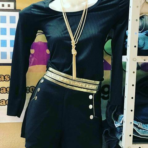 Desapegos da Mel :Vestidos e Bermuda - Foto 3