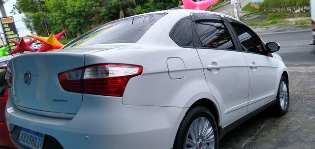 Gran siena 1.4 completão 2016 com Gnv - Foto 4