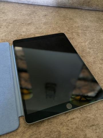 IPad Air 3 geração (último modelo)+ Smart Cover original - Foto 4