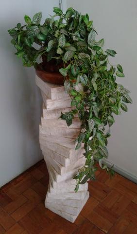 Arranjo decorativo planta c/xaxim artificiais