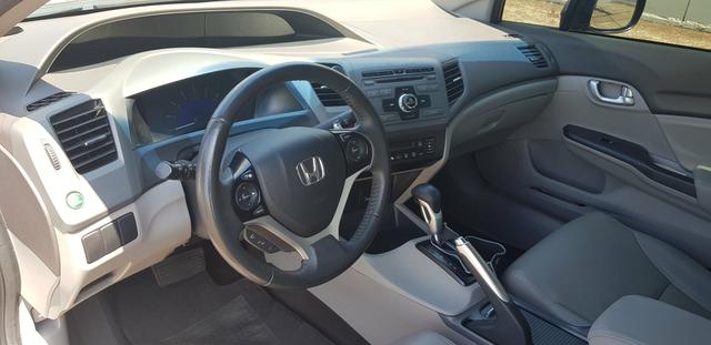 Civic 2014 - LXR 2.0 - Pneus Novos