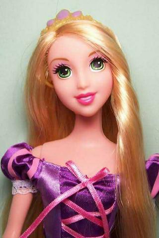 Boneca Barbie Rapunzel Enrolados Disney Mattel - Foto 4