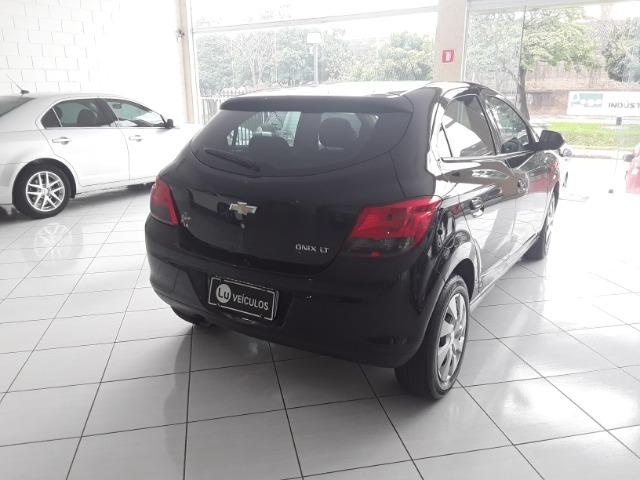 Onix Lt 1.4 flex - Foto 9