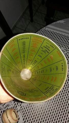 Medidor Antigo de Mantimentos De Cozinha - Anos 60 - Foto 2