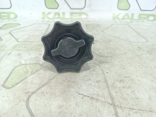 Parafuso de fixação estepe VW Up TSI 2016