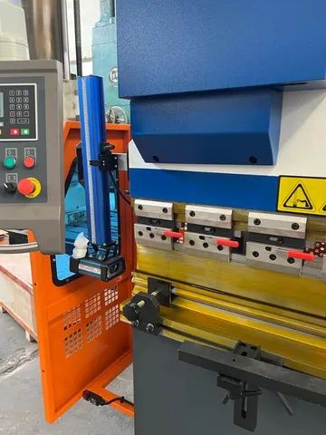 Dobradeira Hidraulica Calvi 40/2000 - Foto 3